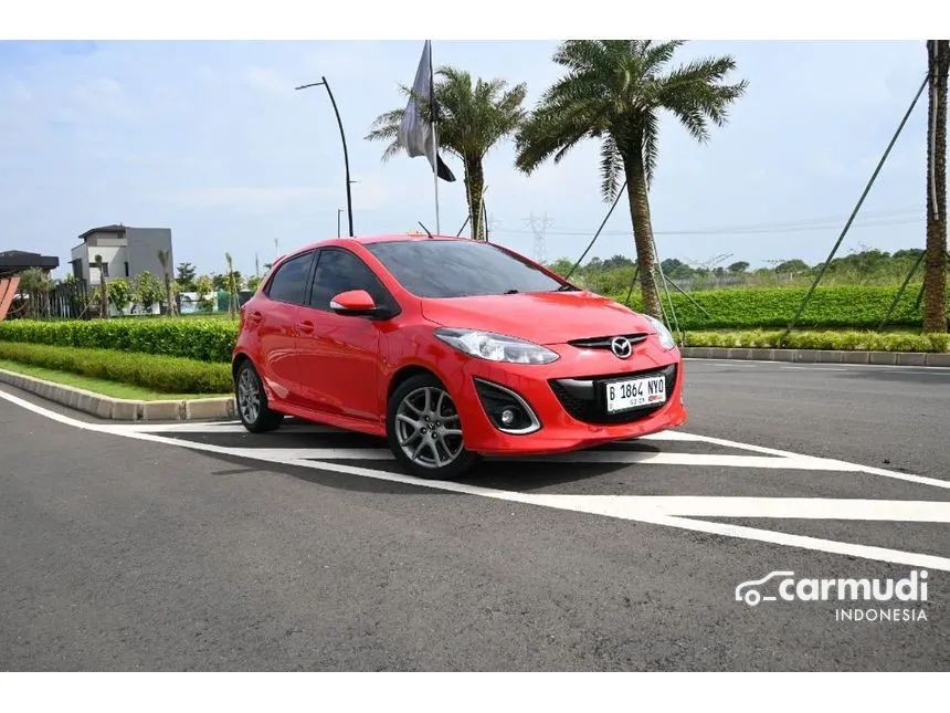 Jual Mobil Mazda 2 2013 R 1.5 di DKI Jakarta Automatic Hatchback Merah Rp 96.000.000