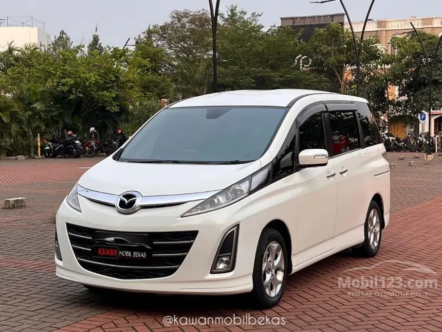 Jual Mobil Mazda Biante 2013 2.0 SKYACTIV A/T 2.0 di Banten Automatic MPV Putih Rp 135.000.000