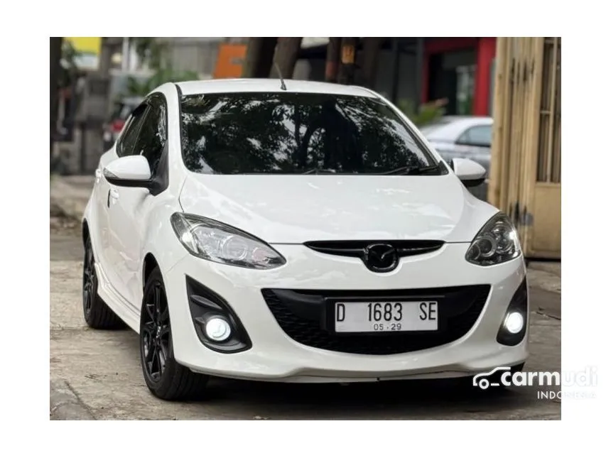 2013 Mazda 2 R Hatchback