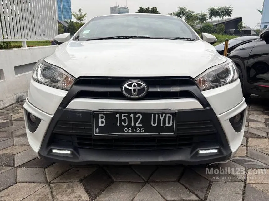 Jual Mobil Toyota Yaris 2015 TRD Sportivo 1.5 di Jawa Barat Automatic Hatchback Putih Rp 158.000.000
