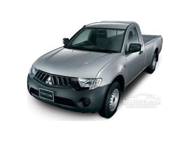 Mitsubishi Strada Triton 2 5l Single Cabin Na Mobil Bekas Baru