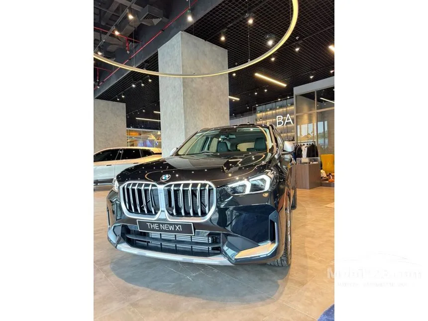 Jual Mobil BMW X1 2024 sDrive18i xLine 1.5 di DKI Jakarta Automatic SUV Hitam Rp 985.000.000