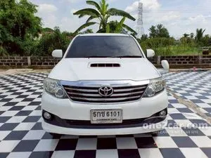 2015 Toyota FORTUNER 2.5 V SUV