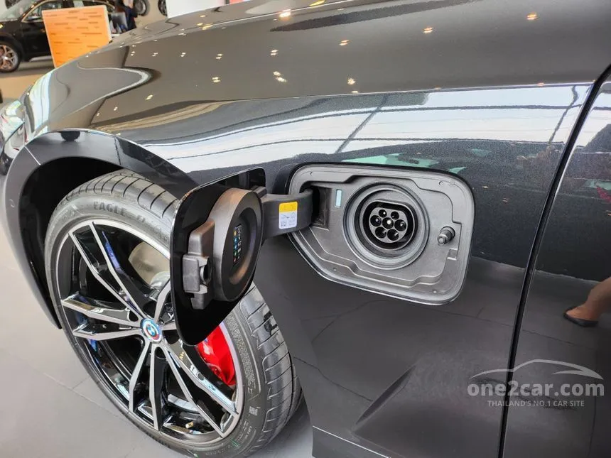 2026 BMW 330e M Sport Sedan
