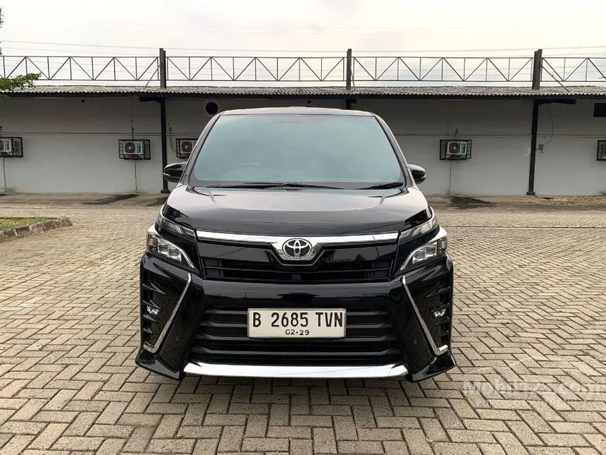 Jual Mobil Toyota Voxy 2019 2.0 di Banten Automatic Wagon Hitam Rp 365.000.000