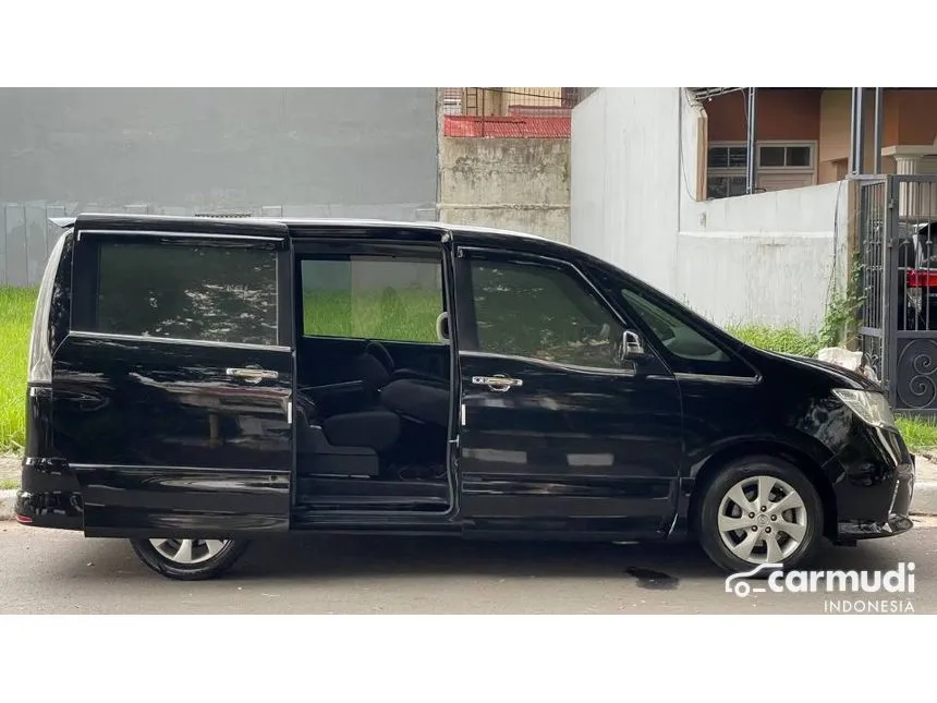 2013 Nissan Serena Highway Star MPV