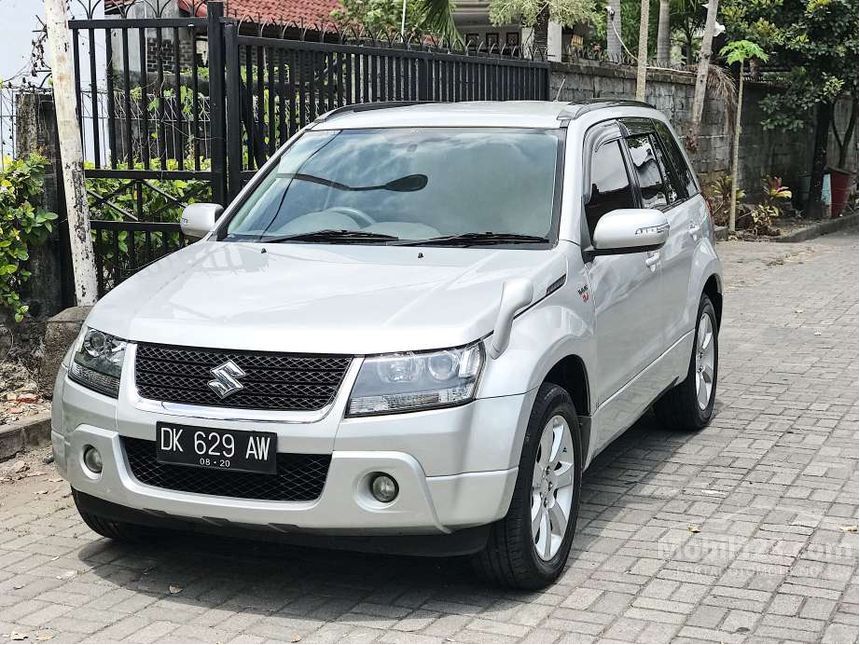 Jual Mobil  Suzuki  Grand Vitara 2011 2 4 2 4 di Bali  Manual 