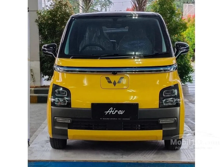 Jual Mobil Wuling EV 2023 Air ev Long Range di Banten Automatic Hatchback Kuning Rp 240.200.000
