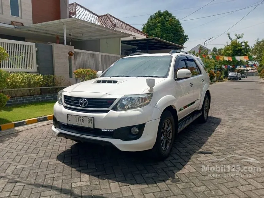 Jual Mobil Toyota Fortuner 2015 G TRD 2.5 di Jawa Timur Automatic SUV Putih Rp 285.000.000