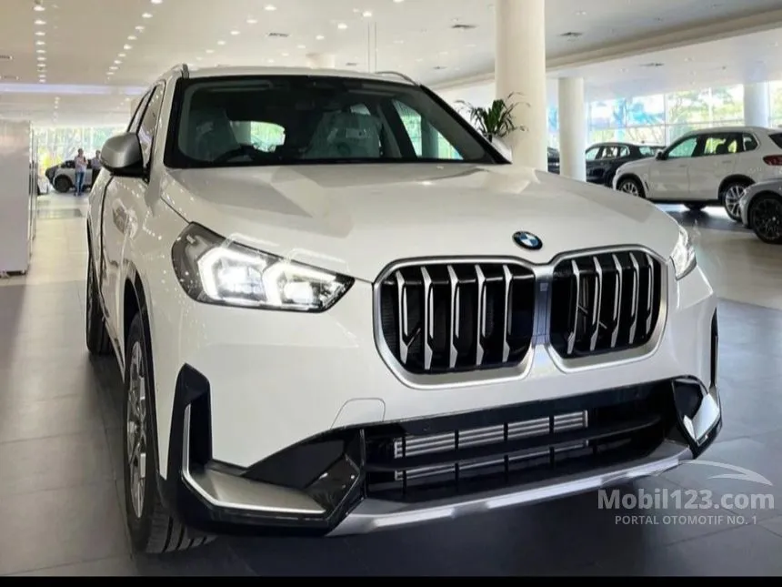 Jual Mobil BMW X1 2024 sDrive18i xLine 1.5 di DKI Jakarta Automatic SUV Putih Rp 985.000.000