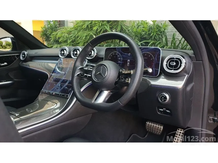 2023 Mercedes-Benz C300 AMG Line Sedan