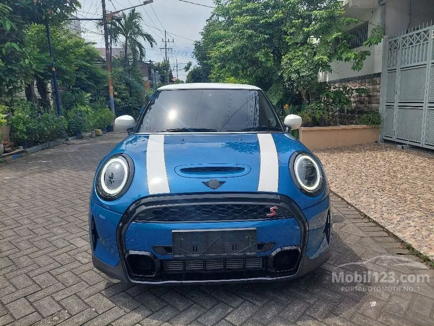Jual Mobil MINI Cooper 2022 S 5 Door 2.0 di Jawa Timur Automatic Hatchback Biru Rp 740.000.000