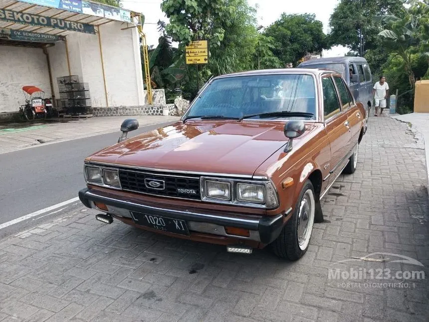 Jual Mobil Toyota Corolla 1980 1.3 di Jawa Timur Manual Sedan Coklat Rp 45.000.000