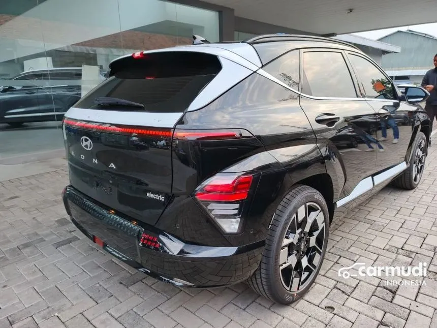 2024 Hyundai Kona Electric Standard Range Signature Wagon