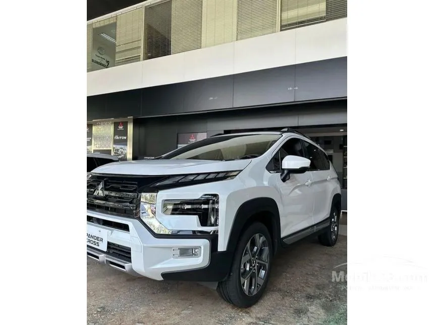 Jual Mobil Mitsubishi Xpander 2024 CROSS Premium Package 1.5 di DKI Jakarta Automatic Wagon Putih Rp 307.000.000