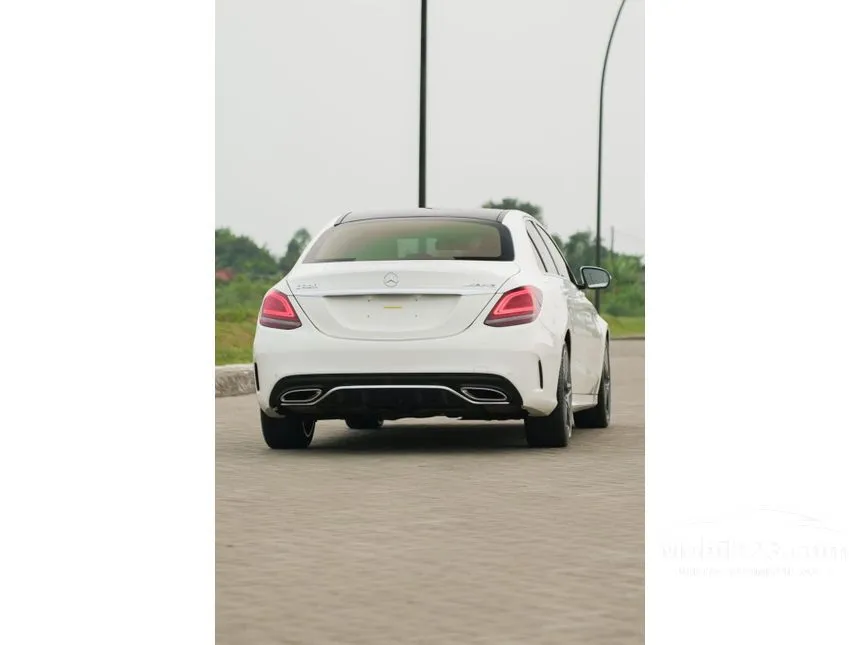 2019 Mercedes-Benz C300 AMG Line Sedan