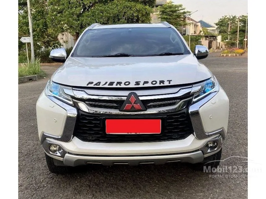 Jual Mobil Mitsubishi Pajero Sport 2018 Dakar 4X2 2.4 di Jawa Barat Automatic SUV Putih Rp 369.000.000