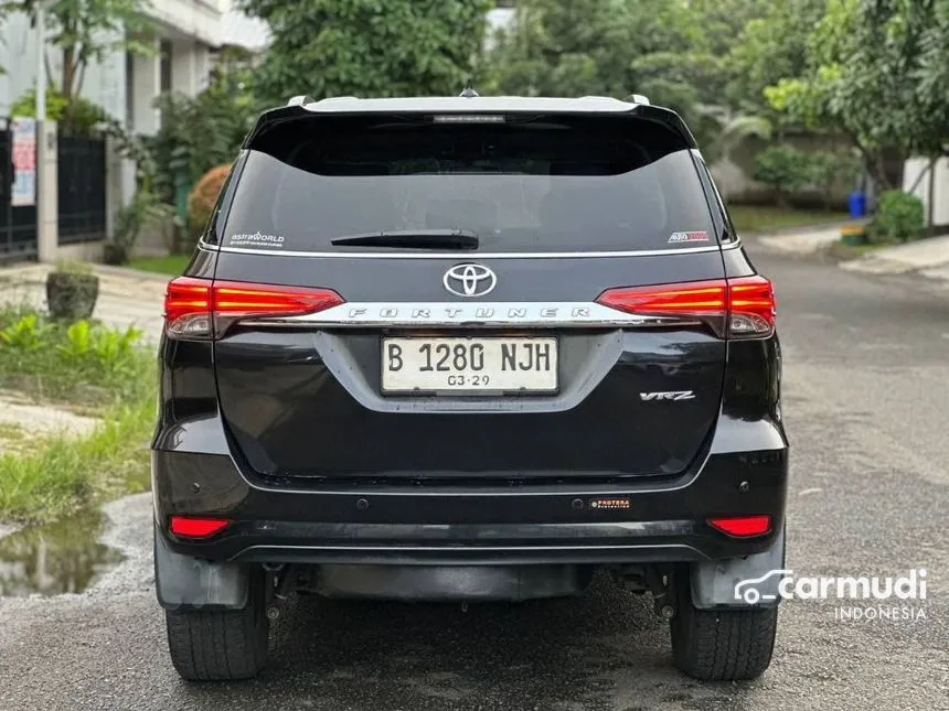 2019 Toyota Fortuner VRZ 4X2 SUV