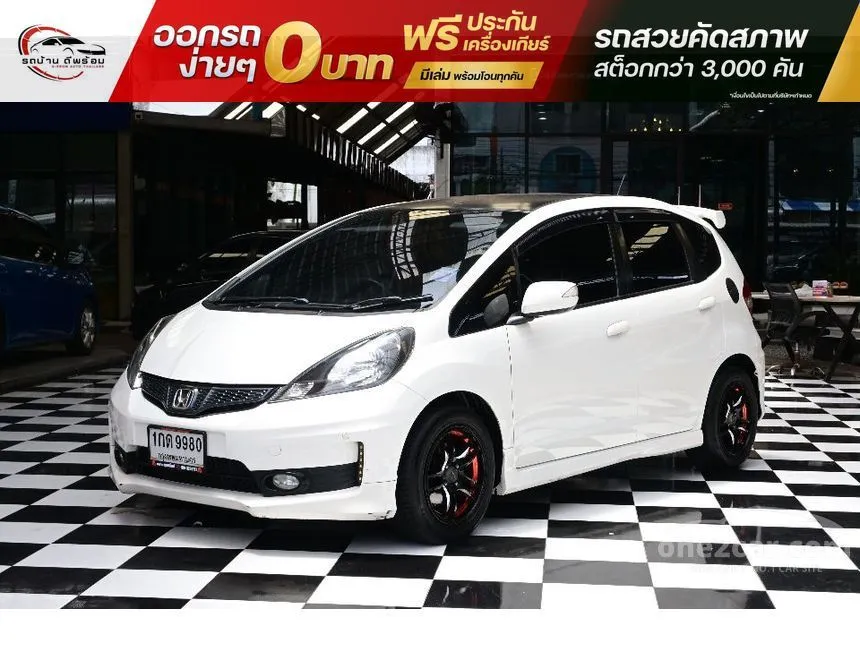 2013 Honda JAZZ SV Hatchback