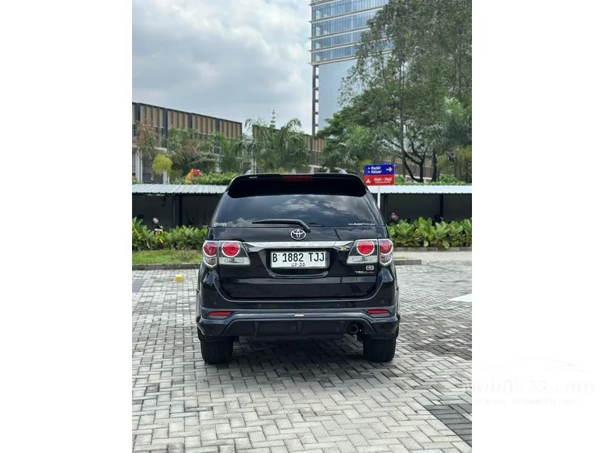 2015 Toyota Fortuner G Lux SUV