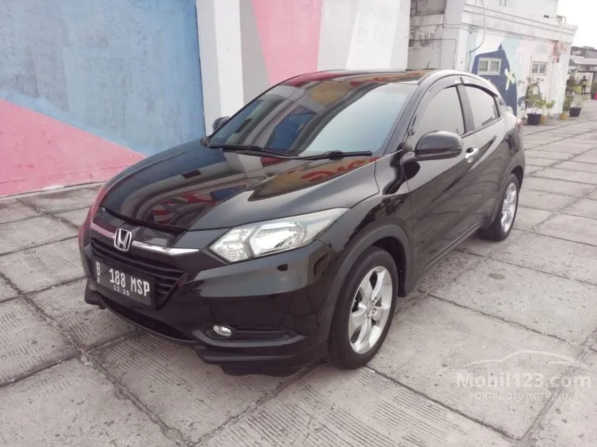 Jual Mobil Honda HR