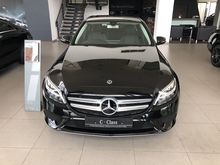 Mercedes-Benz C180 Avantgarde Sedan Mewah dengan Harga Terjangkau