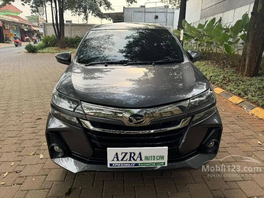 Jual Mobil Daihatsu Xenia 2020 R DELUXE 1.5 di Banten Automatic MPV Abu