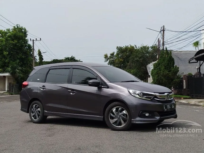 Jual Mobil Honda Mobilio 2021 E 1.5 di Jawa Timur Automatic MPV Abu