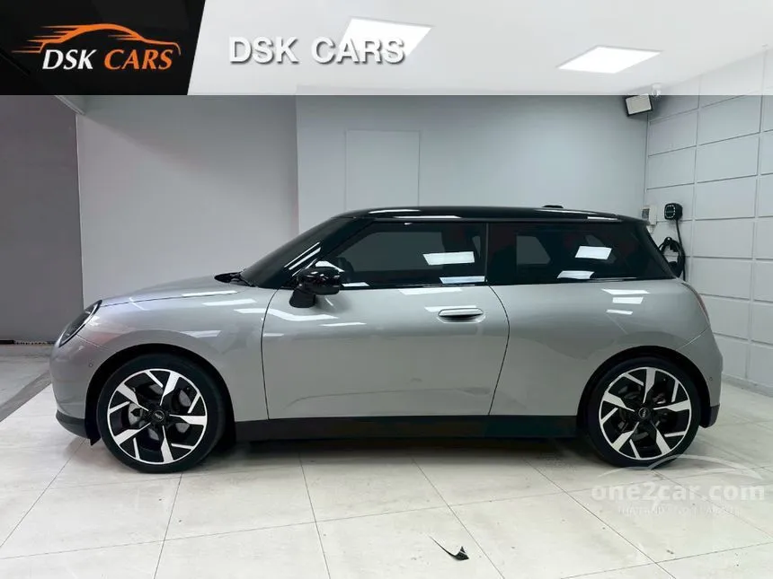 2025 Mini COOPER SE 3-Door Hatchback
