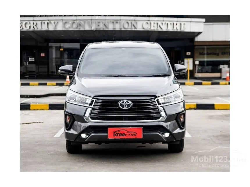 2021 Toyota Kijang Innova V Luxury MPV