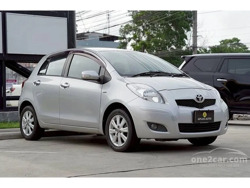 2009 Toyota YARIS E Hatchback