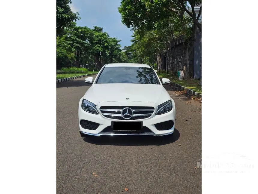 2018 Mercedes-Benz C200 AMG Line Sedan