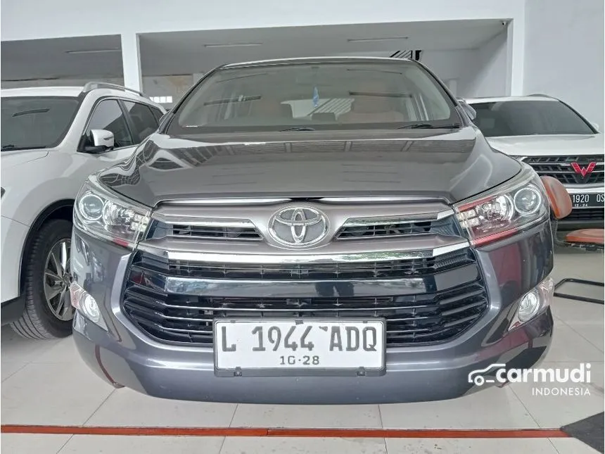 Jual Mobil Toyota Kijang Innova 2018 V 2.4 di Jawa Timur Automatic MPV Abu