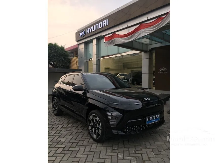 Jual Mobil Hyundai Kona 2024 Electric Long Range Signature di Jawa Barat Automatic Wagon Hitam Rp 499.573.000