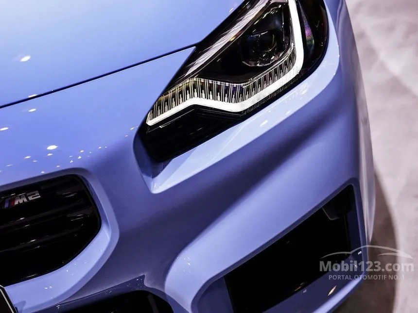 Jual Mobil BMW M2 2024 3.0 di Jawa Timur Automatic Coupe Biru Rp 2.040.000.000