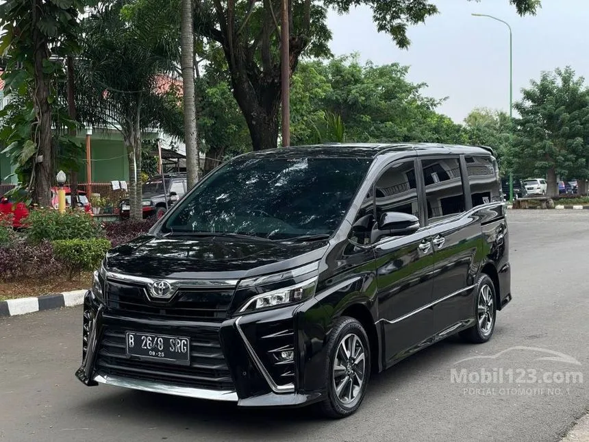Jual Mobil Toyota Voxy 2020 2.0 di DKI Jakarta Automatic MPV Hitam Rp 335.000.000