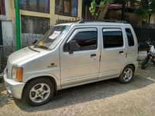 2000 Suzuki Karimun 970 DX Hatchback