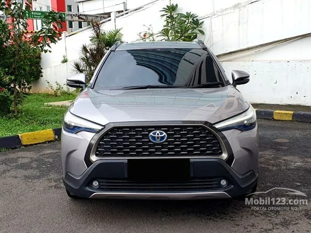 Jual Toyota Corolla Cross Hybrid Bekas 2021 di Indonesia Harga Murah ...