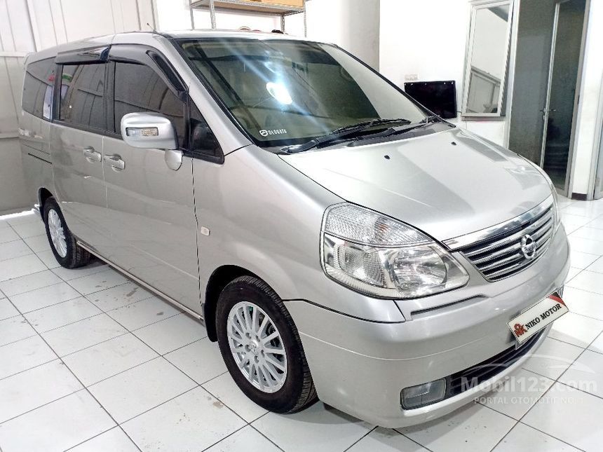 Nissan serena 2012
