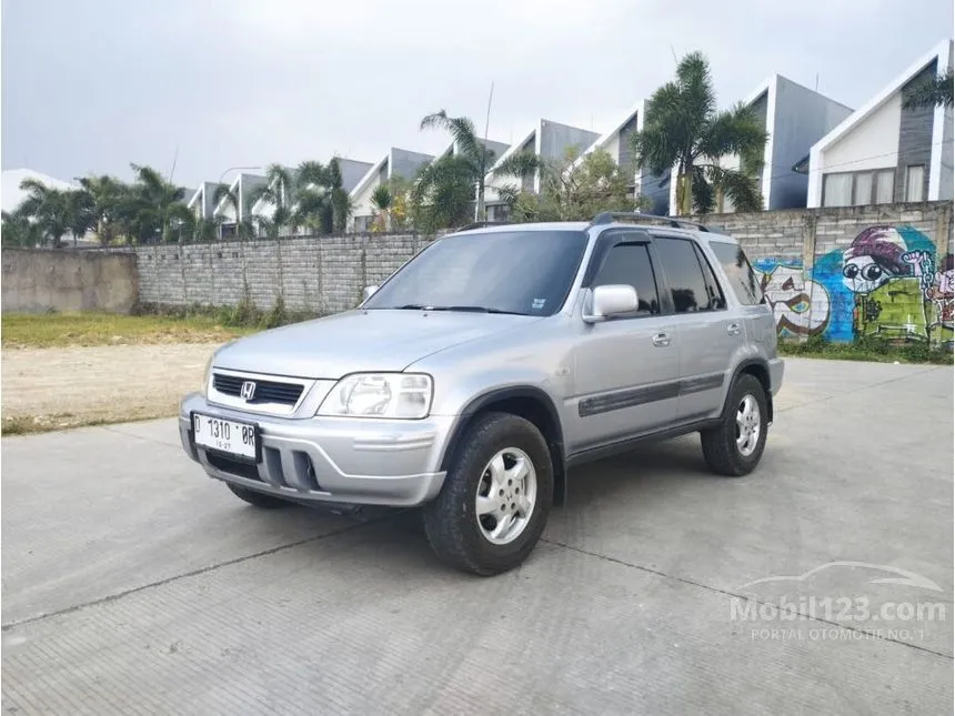 Jual Mobil Honda CR-V 2001 4X2 2.0 Di Jawa Barat Automatic SUV Silver ...