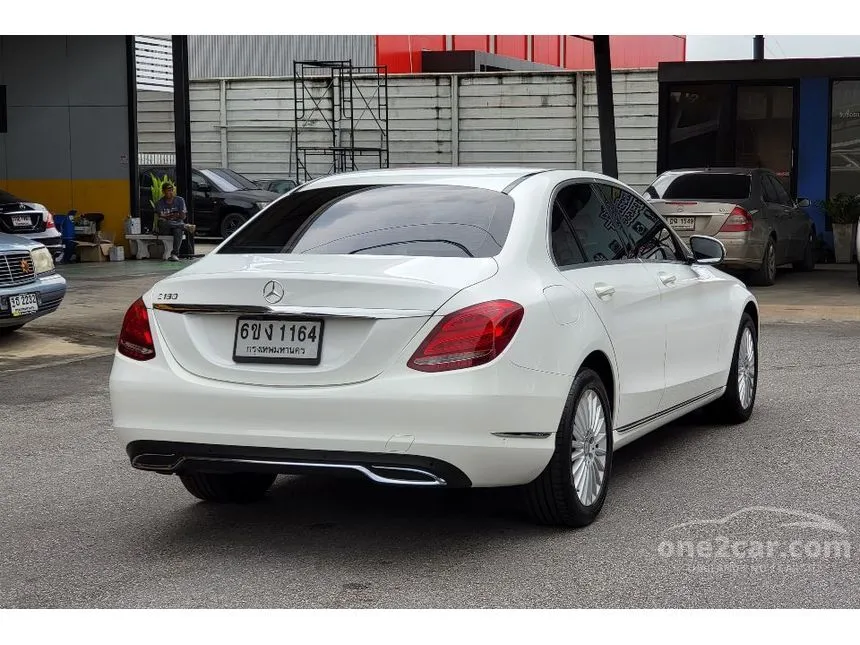2014 Mercedes-Benz C180 Sedan