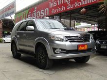 2014 Toyota Fortuner 2.5 (ปี 12-15) V SUV AT