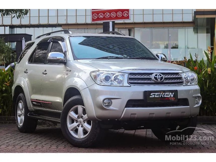 Jual Mobil Toyota Fortuner 2011 G Lux 2.7 di DKI Jakarta Automatic SUV Silver Rp 159.000.000