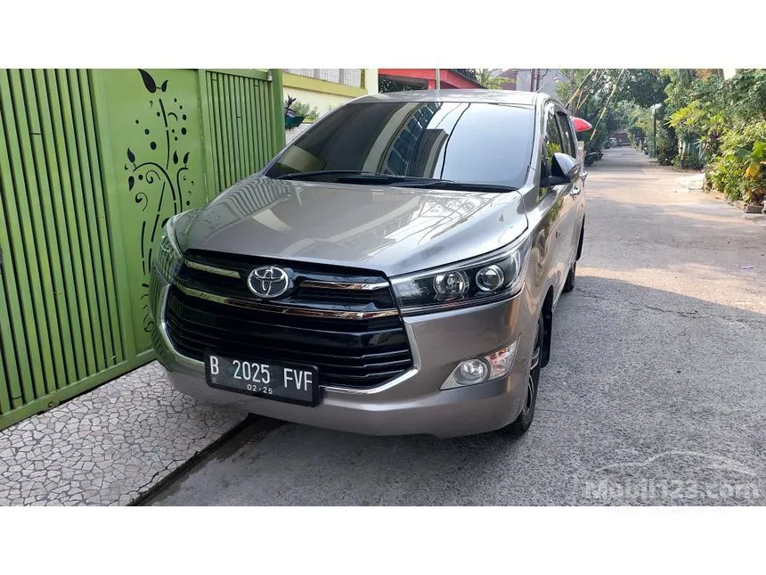 Jual Mobil Toyota Kijang Innova 2017 V 2.0 di Jawa Barat Automatic MPV Coklat Rp 270.000.000