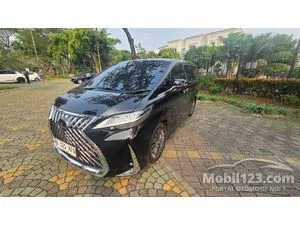 2021 Lexus LM 350 3.5 7 Seater MPV