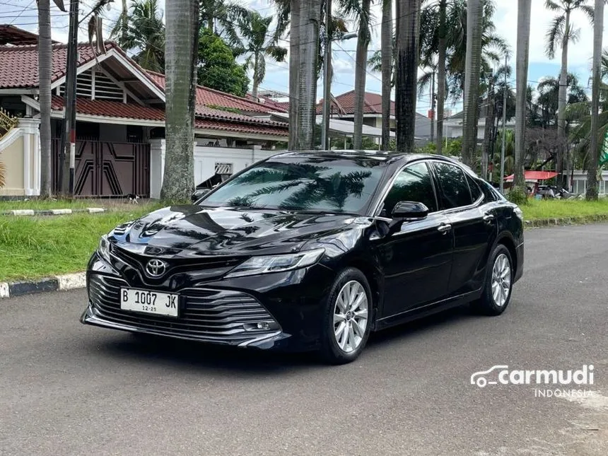 2020 Toyota Camry V Sedan