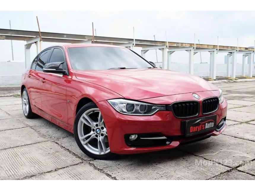 Jual Mobil BMW 320i 2015 Sport 2.0 di DKI Jakarta Automatic Sedan Merah Rp 299.000.000