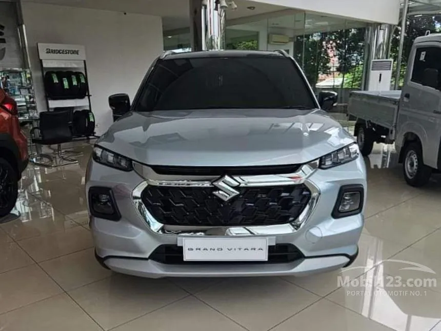 Jual Mobil Suzuki Grand Vitara 2024 MHEV GX Two Tone 1.5 di DKI Jakarta Automatic SUV Silver Rp 358.000.000