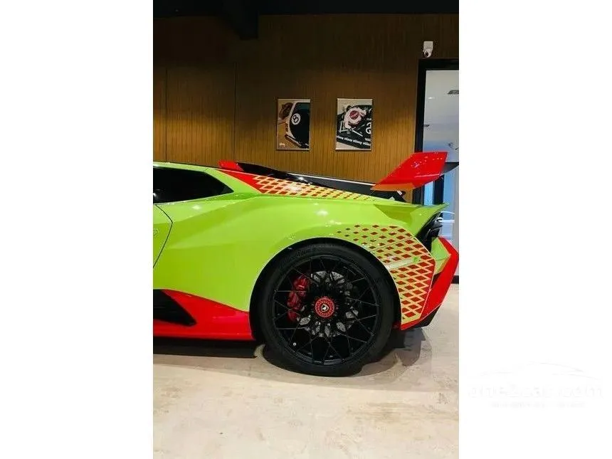 2022 Lamborghini HURACAN STO Coupe