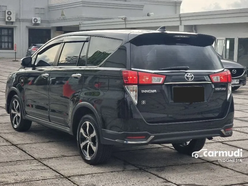 2022 Toyota Innova Venturer Wagon